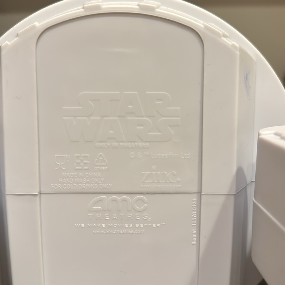 Collectors: 2024 AMC Star Wars R2D2 popcorn bucket +drink container w/ straw lid - Picture 6 of 8